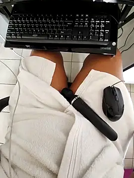 Snapshot of Drippincaty chatting on January 9, 2025, 12:52 pm Drippincaty online show from January 9, 2025, 12:52 pm