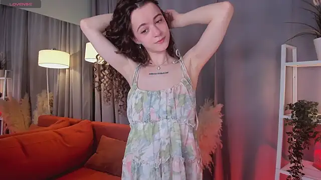 Curly Moon online show from July 18, 2026, 9:46 am