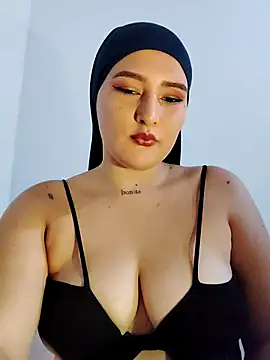 Snapshot of Celeste_camila18 chatting on September 13, 2025, 8:08 pm Celeste camila18 online show from September 13, 2025, 8:08 pm