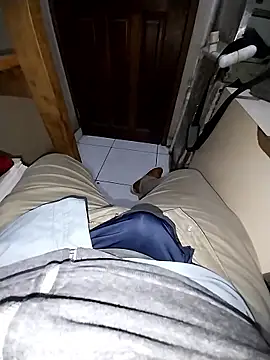 Whiper2024 online show from January 7, 2026, 6:32 pm