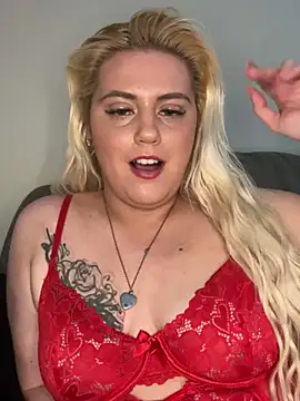 Snapshot of Blondiee3088 chatting on February 21, 2025, 2:59 pm Blondiee3088 online show from February 21, 2025, 2:59 pm