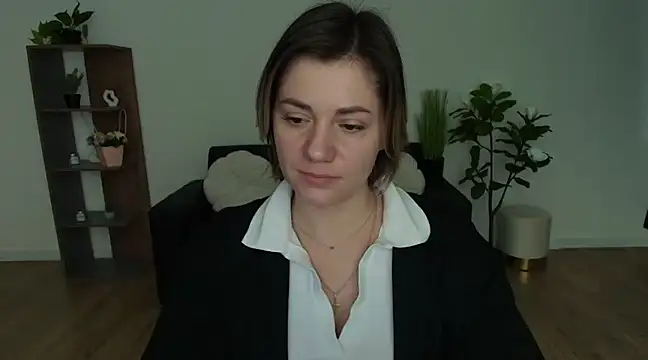 Snapshot of MariaSttone chatting on December 15, 2024, 11:45 am MariaSttone online show from December 15, 2024, 11:45 am