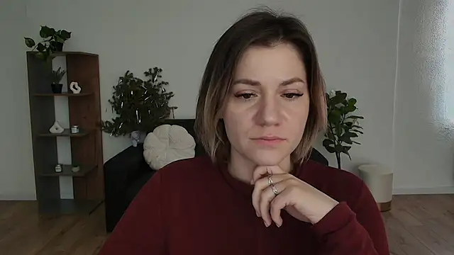 Snapshot of MariaSttone chatting on February 9, 2025, 9:47 am MariaSttone online show from February 9, 2025, 9:47 am