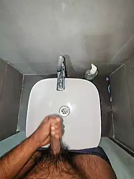 rahulGJ03 online show from December 22, 2024, 7:11 am