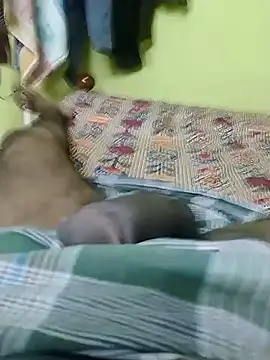 Snapshot of Tamilandteluguboy14 chatting on December 22, 2024, 9:00 am Tamilandteluguboy14 online show from December 22, 2024, 9:00 am