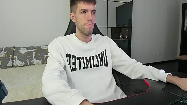 White Dylan online show from February 13, 2026, 12:23 pm