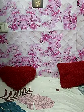 sandy naughty online show from June 2, 2026, 4:42 pm