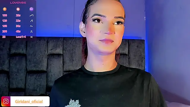 Snapshot of Liittle_foxxxy chatting on February 3, 2025, 4:25 am Liittle foxxxy online show from February 3, 2025, 4:25 am