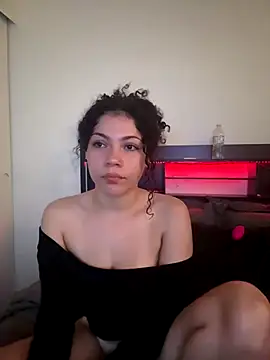 Snapshot of ladylavish chatting on September 27, 2025, 7:02 am ladylavish online show from September 27, 2025, 7:02 am