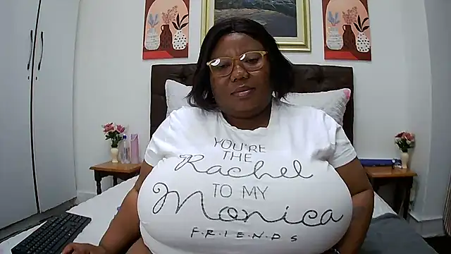 DAIRYBELLELIZxx online show from July 1, 2026, 8:19 pm