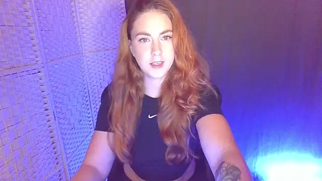 KayleyxEmily online show from November 26, 2025, 9:05 pm