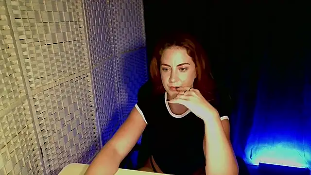 Snapshot of KayleyxEmily chatting on June 6, 2026, 8:02 pm KayleyxEmily online show from June 6, 2026, 8:02 pm