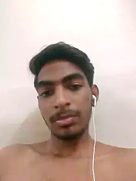Snapshot of biggboyzz chatting on December 14, 2024, 10:45 am biggboyzz online show from December 14, 2024, 10:45 am