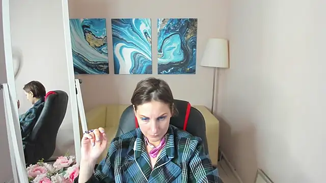 Snapshot of AuroraScript chatting on January 27, 2025, 6:31 pm AuroraScript online show from January 27, 2025, 6:31 pm