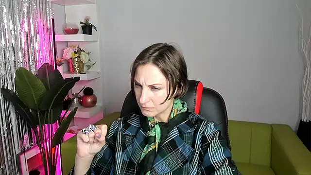 Snapshot of AuroraScript chatting on January 29, 2025, 9:50 pm AuroraScript online show from January 29, 2025, 9:50 pm