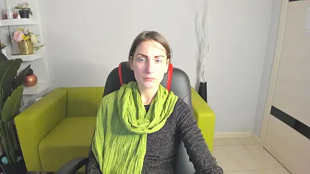 Snapshot of AuroraScript chatting on February 3, 2025, 3:27 pm AuroraScript online show from February 3, 2025, 3:27 pm