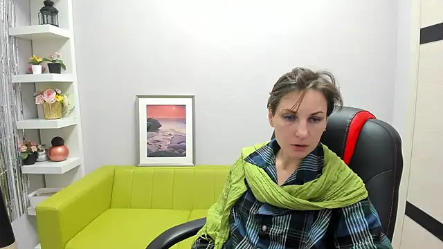 Snapshot of AuroraScript chatting on February 27, 2025, 1:16 am AuroraScript online show from February 27, 2025, 1:16 am