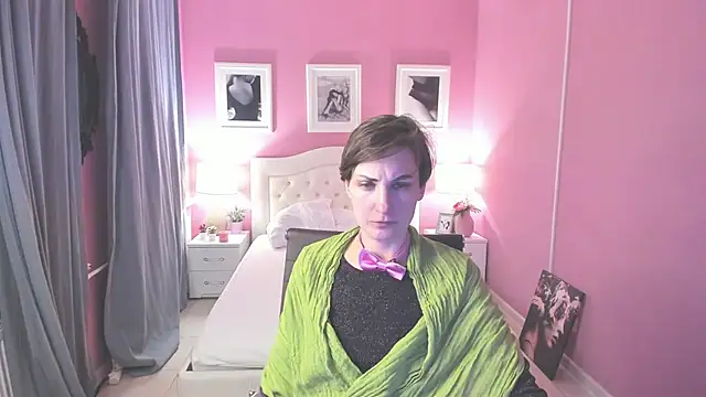 Snapshot of AuroraScript chatting on March 12, 2025, 7:17 pm AuroraScript online show from March 12, 2025, 7:17 pm