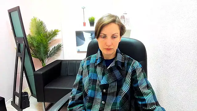 Snapshot of AuroraScript chatting on March 20, 2025, 3:14 pm AuroraScript online show from March 20, 2025, 3:14 pm