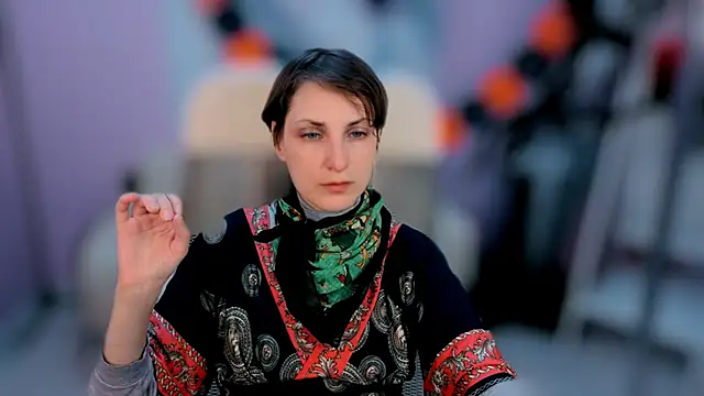 Snapshot of AuroraScript chatting on October 23, 2025, 10:25 am AuroraScript online show from October 23, 2025, 10:25 am