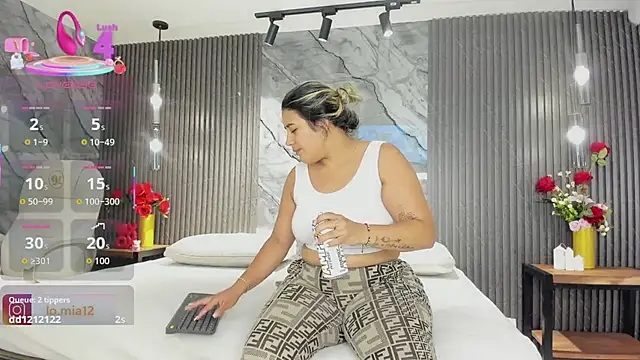 julietha taylor online show from April 15, 2026, 1:12 am