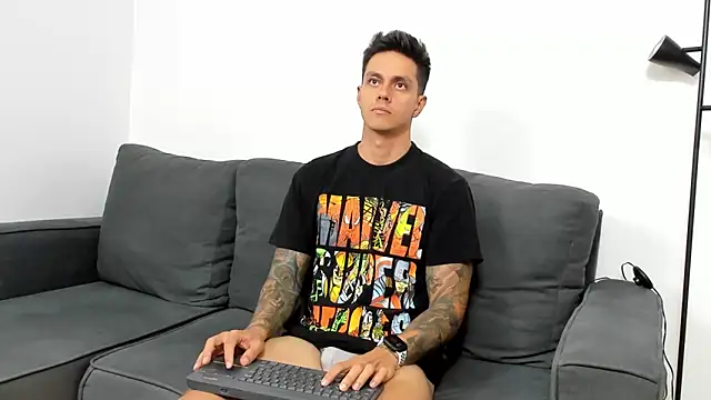 Snapshot of JeanBroc chatting on September 30, 2025, 8:36 pm JeanBroc online show from September 30, 2025, 8:36 pm