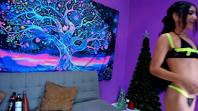 Snapshot of Mieldeluna chatting on December 6, 2024, 5:31 am Mieldeluna online show from December 6, 2024, 5:31 am