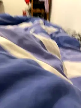 Snapshot of Lcrete chatting on October 27, 2025, 1:26 pm Lcrete online show from October 27, 2025, 1:26 pm