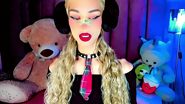 Snapshot of dollswit01 chatting on January 17, 2026, 3:39 pm dollswit01 online show from January 17, 2026, 3:39 pm