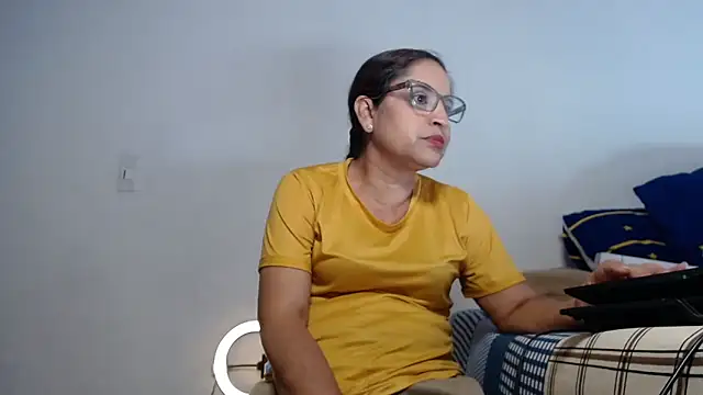 Snapshot of Yaya____11 chatting on March 26, 2026, 11:21 pm Yaya 11 online show from March 26, 2026, 11:21 pm