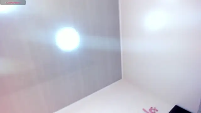 Snapshot of SophieHarris_ chatting on January 27, 2025, 10:38 pm SophieHarris online show from January 27, 2025, 10:38 pm