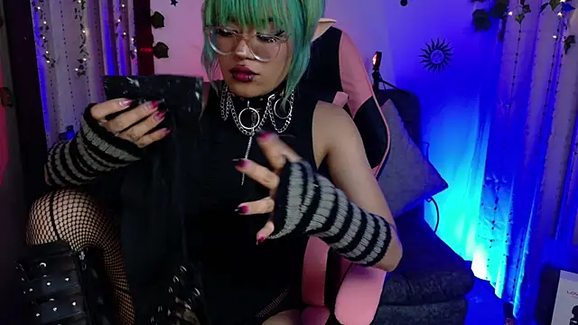 sweet Samx online show from June 25, 2026, 5:12 am