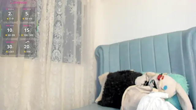 AlexaFoxy18 online show from January 7, 2026, 8:06 am