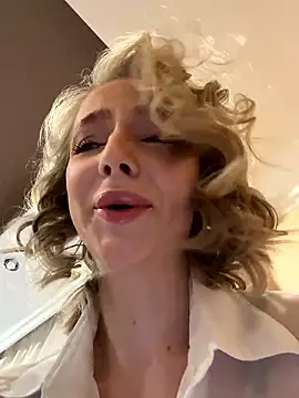 CaseyStar online show from December 3, 2024, 8:05 am