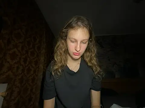 Snapshot of Eva_Angel3 chatting on September 19, 2025, 6:30 pm Eva Angel3 online show from September 19, 2025, 6:30 pm