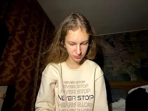 Snapshot of Eva_Angel3 chatting on October 3, 2025, 6:49 pm Eva Angel3 online show from October 3, 2025, 6:49 pm