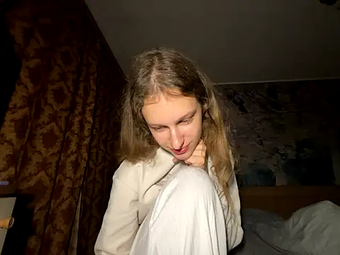 Snapshot of Eva_Angel3 chatting on October 10, 2025, 7:35 pm Eva Angel3 online show from October 10, 2025, 7:35 pm