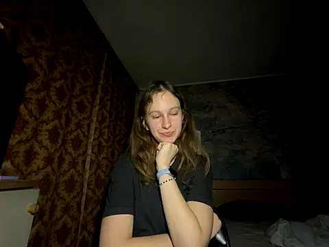 Snapshot of Eva_Angel3 chatting on December 13, 2025, 7:53 pm Eva Angel3 online show from December 13, 2025, 7:53 pm