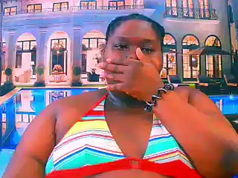 Snapshot of EbonyHotBuns chatting on June 25, 2026, 6:12 pm EbonyHotBuns online show from June 25, 2026, 6:12 pm