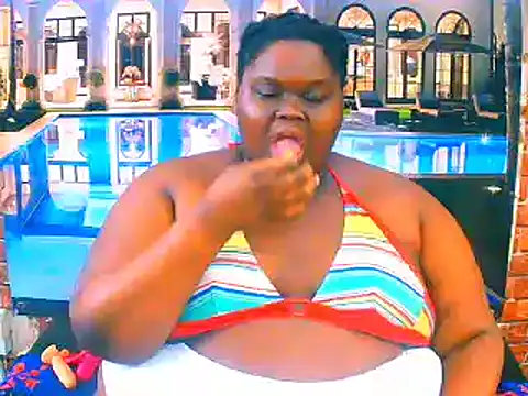 Snapshot of EbonyHotBuns chatting on July 17, 2026, 11:28 am EbonyHotBuns online show from July 17, 2026, 11:28 am