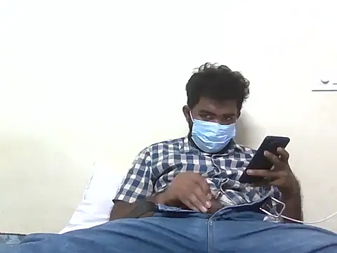 Snapshot of nick05inch chatting on October 17, 2025, 1:25 pm nick05inch online show from October 17, 2025, 1:25 pm