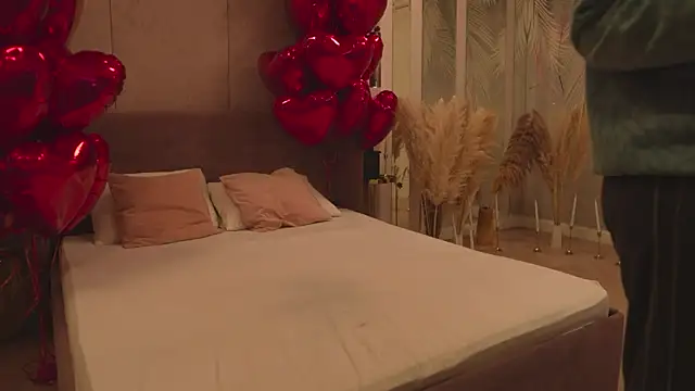 Smiley Mia online show from February 20, 2026, 5:04 am