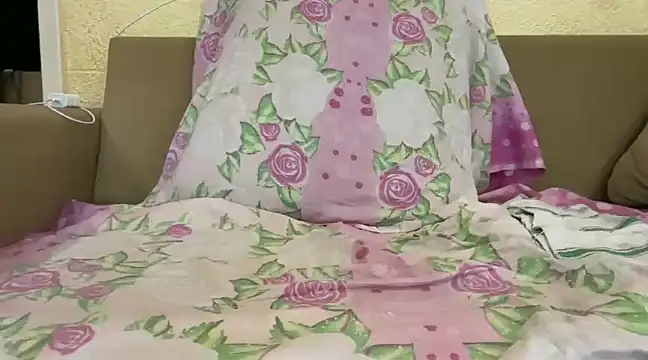 Snapshot of heartqqute26 chatting on January 21, 2025, 12:50 pm heartqqute26 online show from January 21, 2025, 12:50 pm