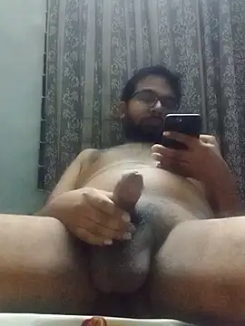 akash125800 online show from September 19, 2025, 8:20 pm