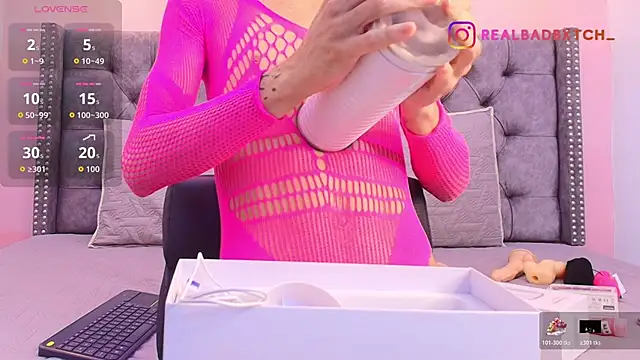 Snapshot of Realbadbxtch chatting on January 16, 2026, 1:48 pm Realbadbxtch online show from January 16, 2026, 1:48 pm