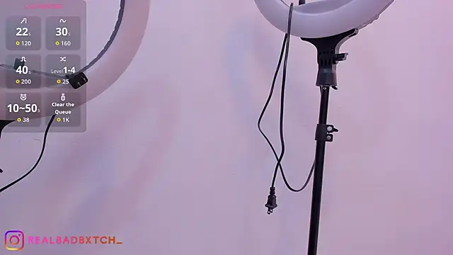 Snapshot of Realbadbxtch chatting on February 13, 2026, 2:57 pm Realbadbxtch online show from February 13, 2026, 2:57 pm