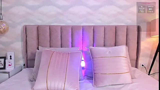 Snapshot of im_nika_ chatting on March 7, 2025, 12:56 pm im nika online show from March 7, 2025, 12:56 pm