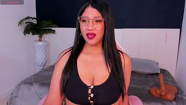 estrella bigboobs14 online show from March 17, 2026, 10:29 am