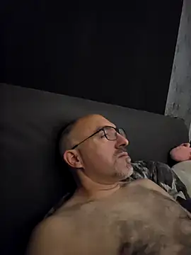 Crosss-23cm online show from October 4, 2025, 8:07 pm