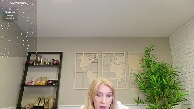 LadyLeea online show from June 2, 2026, 4:58 am